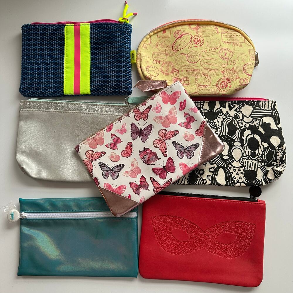 Lot of 7 Ipsy‎ mini makeup bags